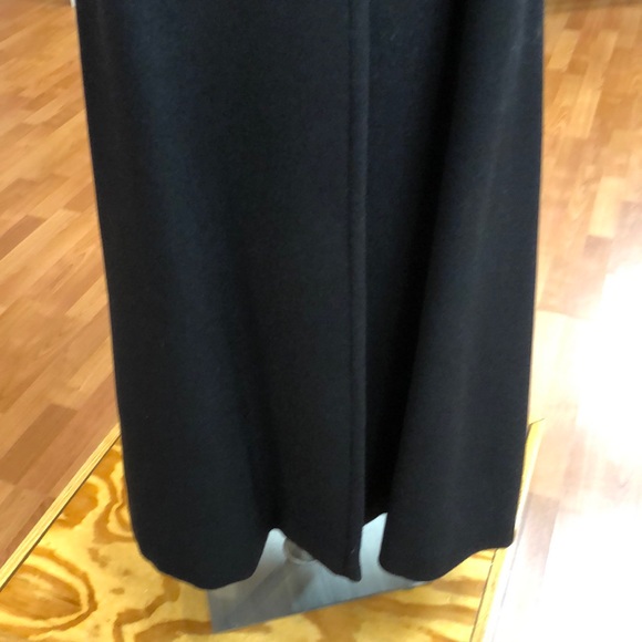 Women’s black 100% wool overcoat - Picture 3 of 6